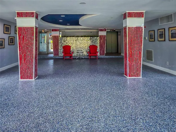 3315 58TH AVE S #409, St Petersburg, FL 33712