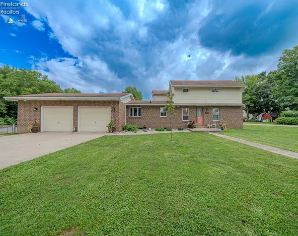 1420 Center ST, Fremont, OH 43420