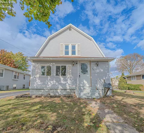 165 Fairhome AVE, Clyde, OH 43410