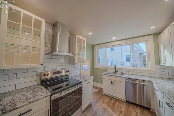 112 S Prospect ST, Fremont, OH 43420