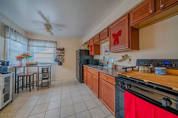 4389 W 155th ST, Cleveland, OH 44135