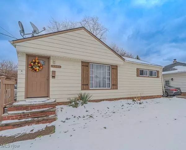 4389 W 155th ST, Cleveland, OH 44135