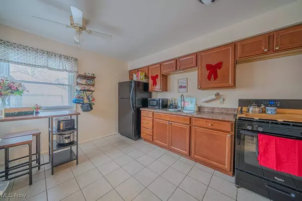 4389 W 155th ST, Cleveland, OH 44135