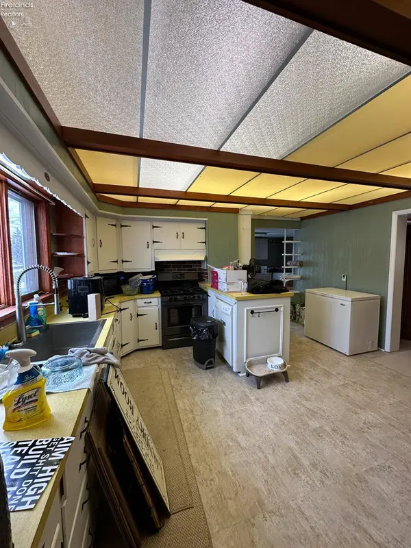 502 S Main ST, Clyde, OH 43410