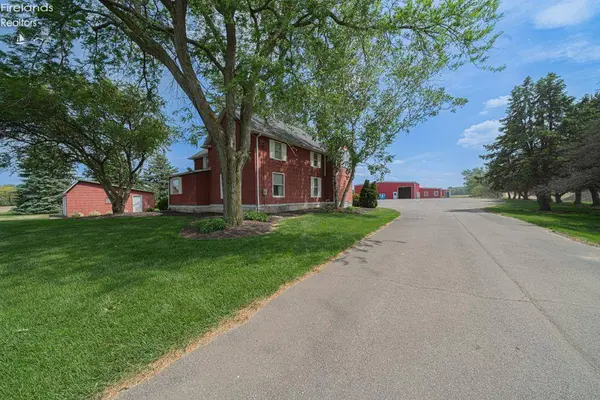 325 Stahl RD, Fremont, OH 43420