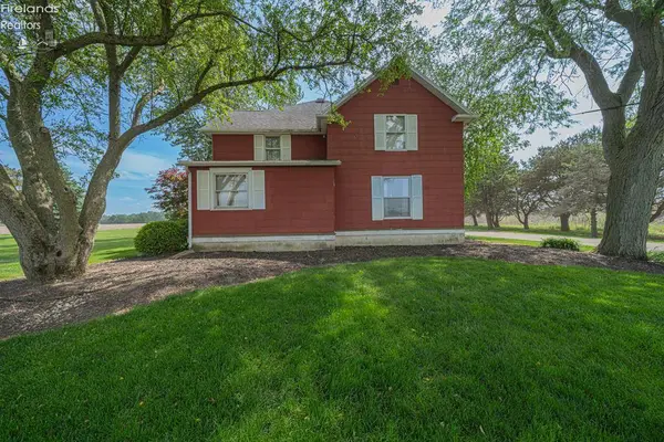 325 Stahl RD, Fremont, OH 43420