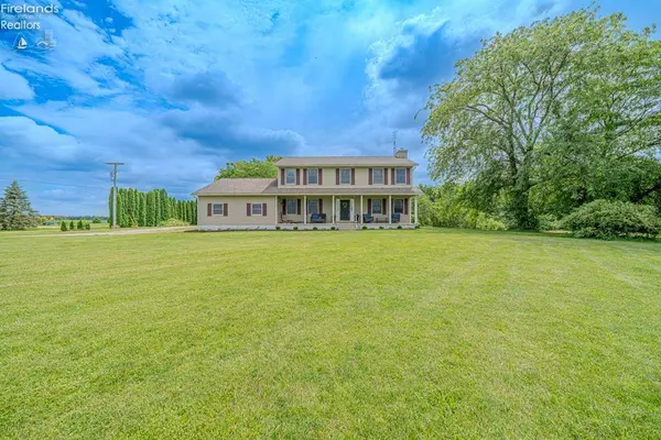205 County Road 108, Fremont, OH 43420