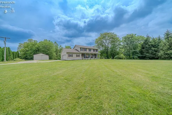 205 County Road 108, Fremont, OH 43420