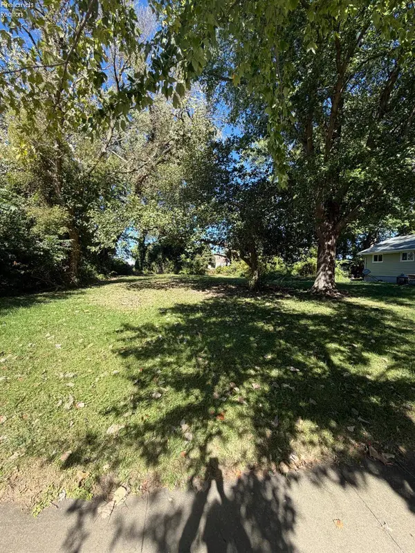 1813 3rd ST, Sandusky, OH 44870