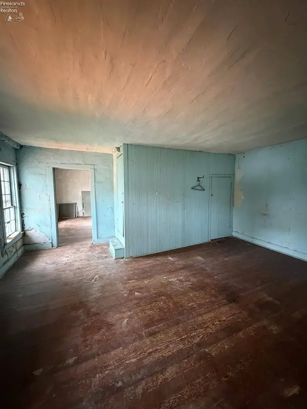 109 S Broadway ST, Republic, OH 44867