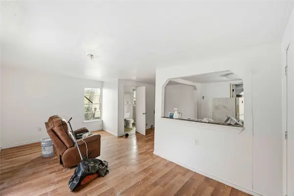 5513 Makeig Street, Houston, TX 77026