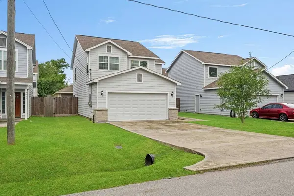 7432 Emma Lou St, Houston, TX 77088