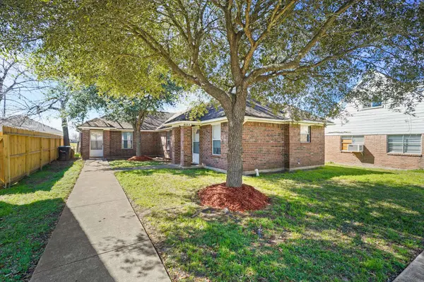 4636 Mayflower ST, Houston, TX 77033