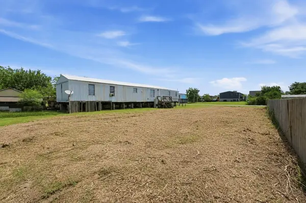0 13th ST, Dickinson, TX 77539