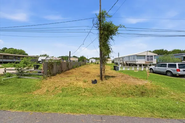 0 13th ST, Dickinson, TX 77539
