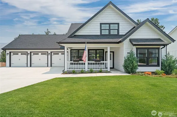 1017 Crest LOOP, Entiat, WA 98822