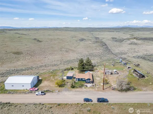 925 NW Road B, Waterville, WA 98858