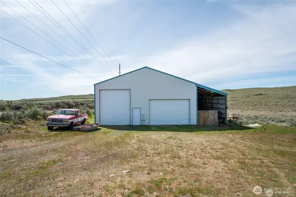 925 NW Road B, Waterville, WA 98858