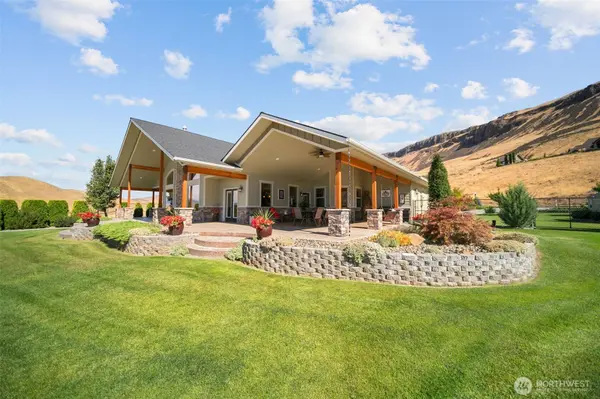 44 Sageland RD, East Wenatchee, WA 98802