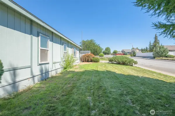 2449 NE 4th ST, East Wenatchee, WA 98802