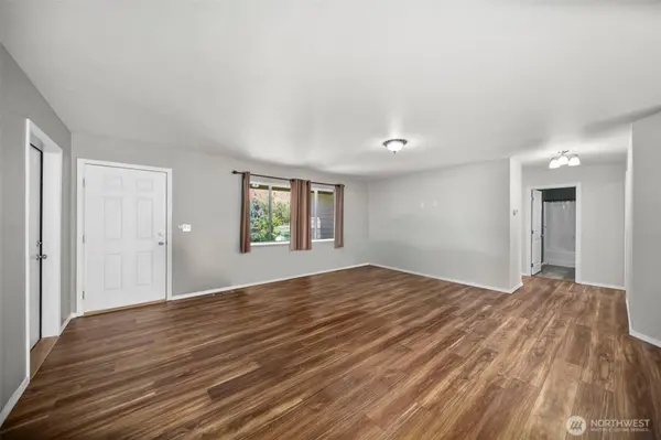 6132 Entiat River RD, Entiat, WA 98822