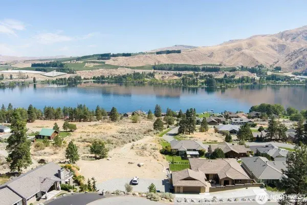 15330 Lakeview ST, Entiat, WA 98822