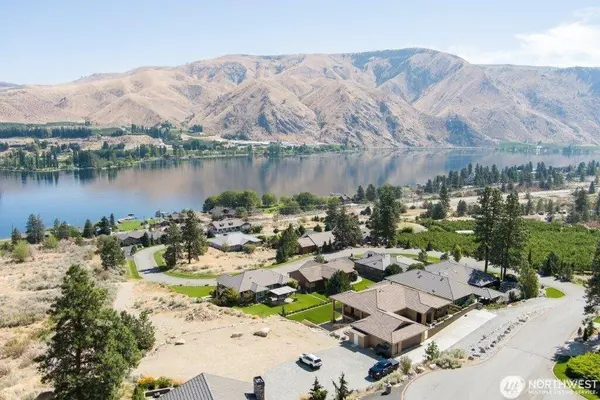 15330 Lakeview ST, Entiat, WA 98822