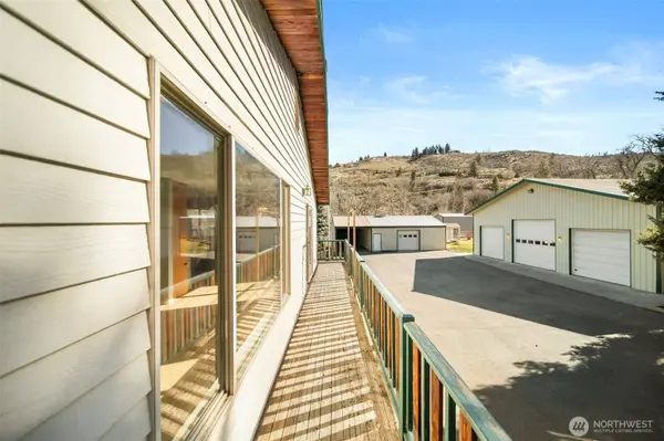 4195 Squilchuck RD, Wenatchee, WA 98801