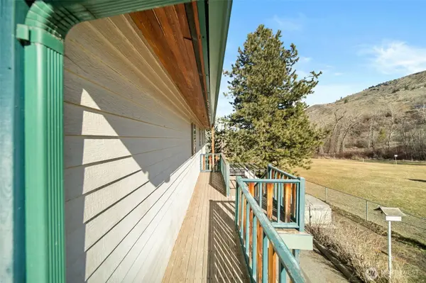 4195 Squilchuck RD, Wenatchee, WA 98801