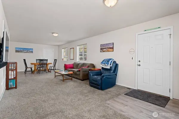1327 S Miller ST, Wenatchee, WA 98801
