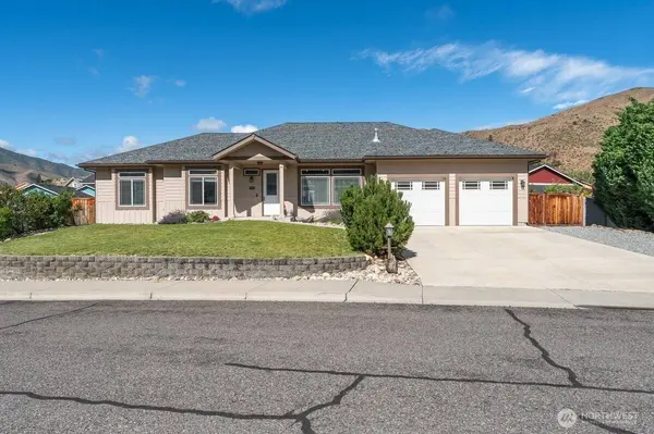 1020 Crest LOOP, Entiat, WA 98822