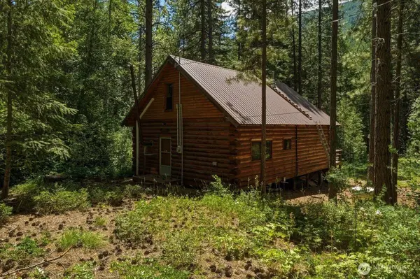 18007 Entiat River RD, Entiat, WA 98822