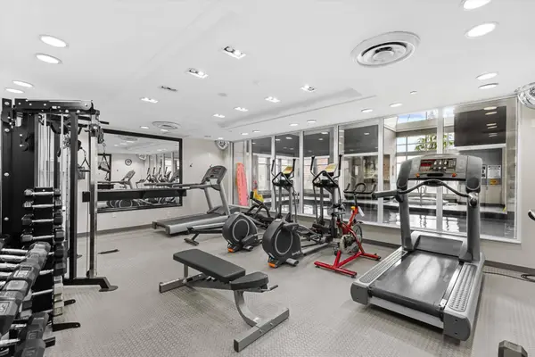350 Red Maple RD #1214, Richmond Hill, ON L4C 0T5