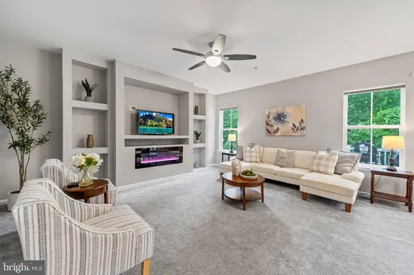9504 Copper Creek Ct, Upper Marlboro, MD 20772-3297