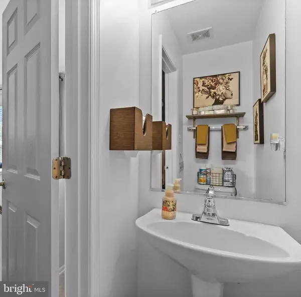 2122 Racquet Pl, Waldorf, MD 20601-3711