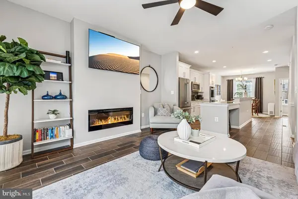 1603 Fernwood Dr, Upper Marlboro, MD 20774-9200