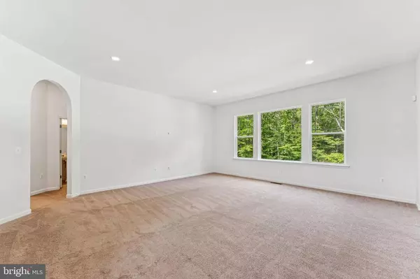 58 Boxelder Dr, Stafford, VA 22554-6869