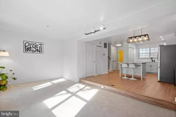 1337 Upcot Ct, Capitol Heights, MD 20743-4229