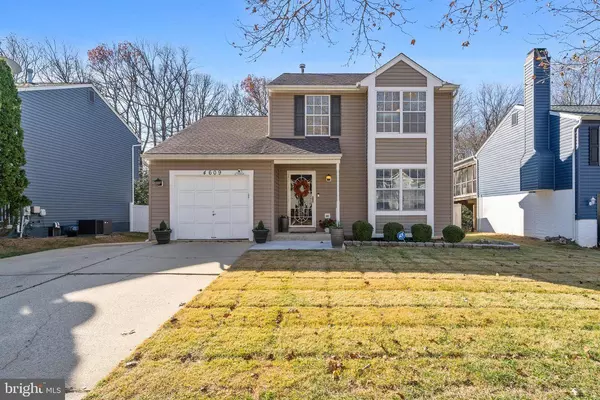 4609 John St, Suitland, MD 20746-3772