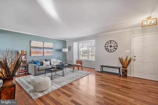 4609 John St, Suitland, MD 20746-3772