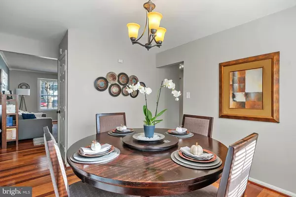 4609 John St, Suitland, MD 20746-3772