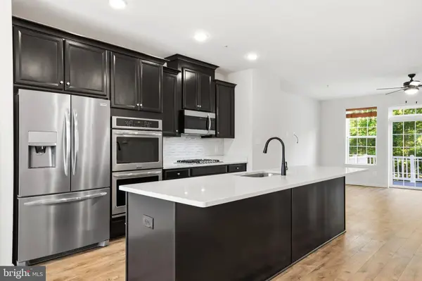 22946 MOUNTAIN LAUREL LN, California, MD 20619