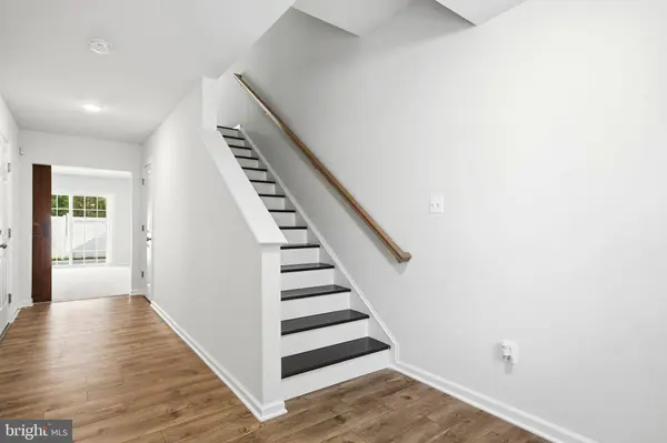 22946 MOUNTAIN LAUREL LN, California, MD 20619