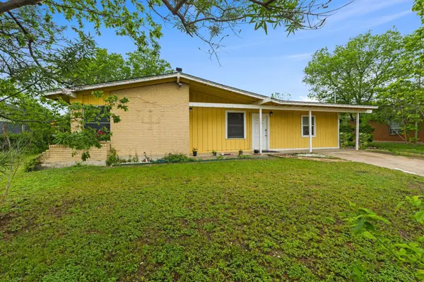 203 E Lola DR, Austin, TX 78753