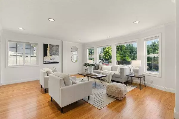 698 Emerald Hill RD, Redwood City, CA 94061