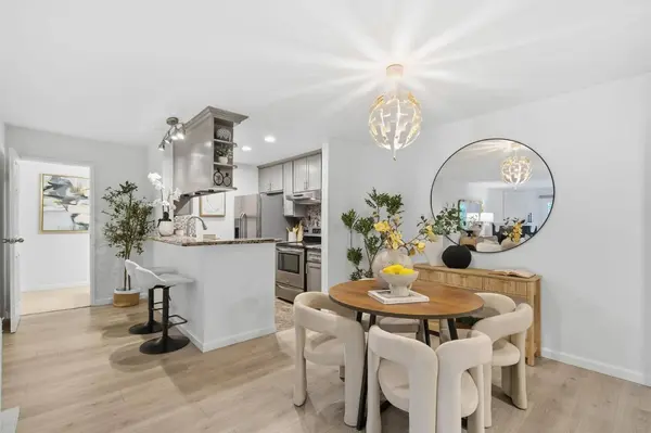 391 Mandarin DR 202, Daly City, CA 94015