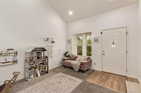 8098 S Garland CT, Littleton, CO 80128