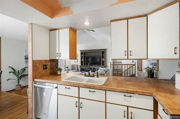 9643 W Grand AVE, Littleton, CO 80123