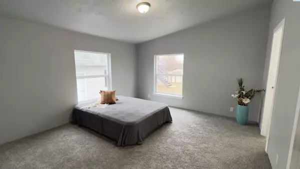 30705 S Quinn St, Kennewick, WA 99337