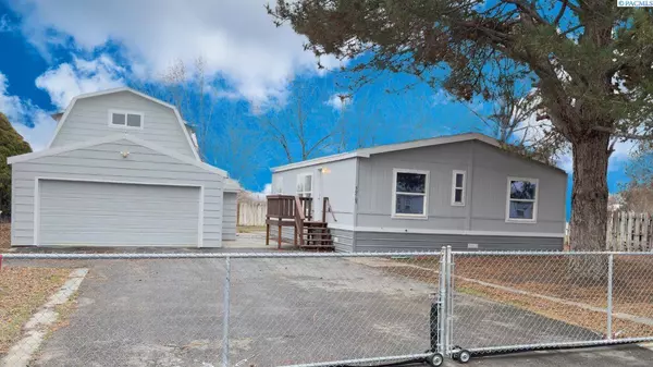 30705 S Quinn St, Kennewick, WA 99337